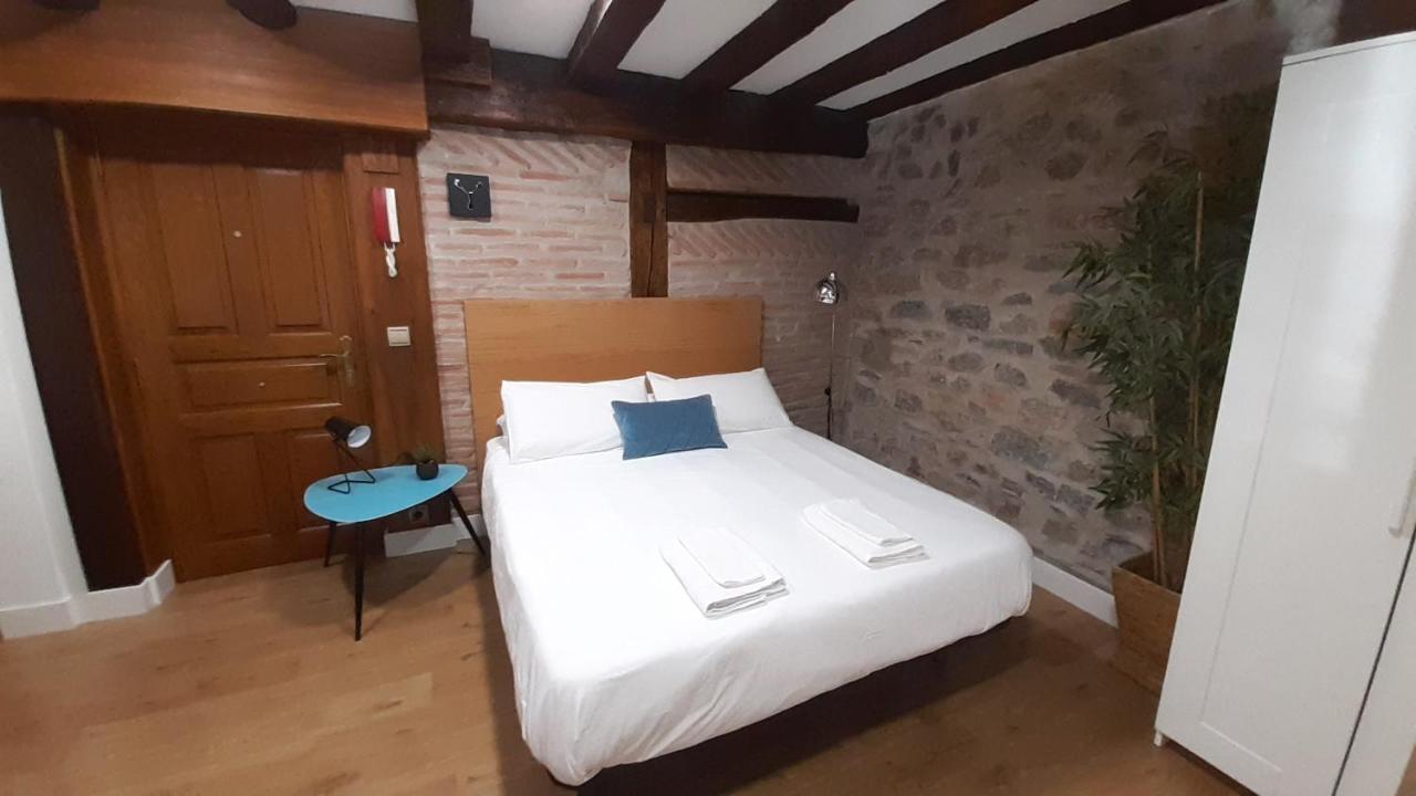 Luxury In Old Town Near Beach By Www,Sansebastianapartments,Es San Sebastian Exterior photo